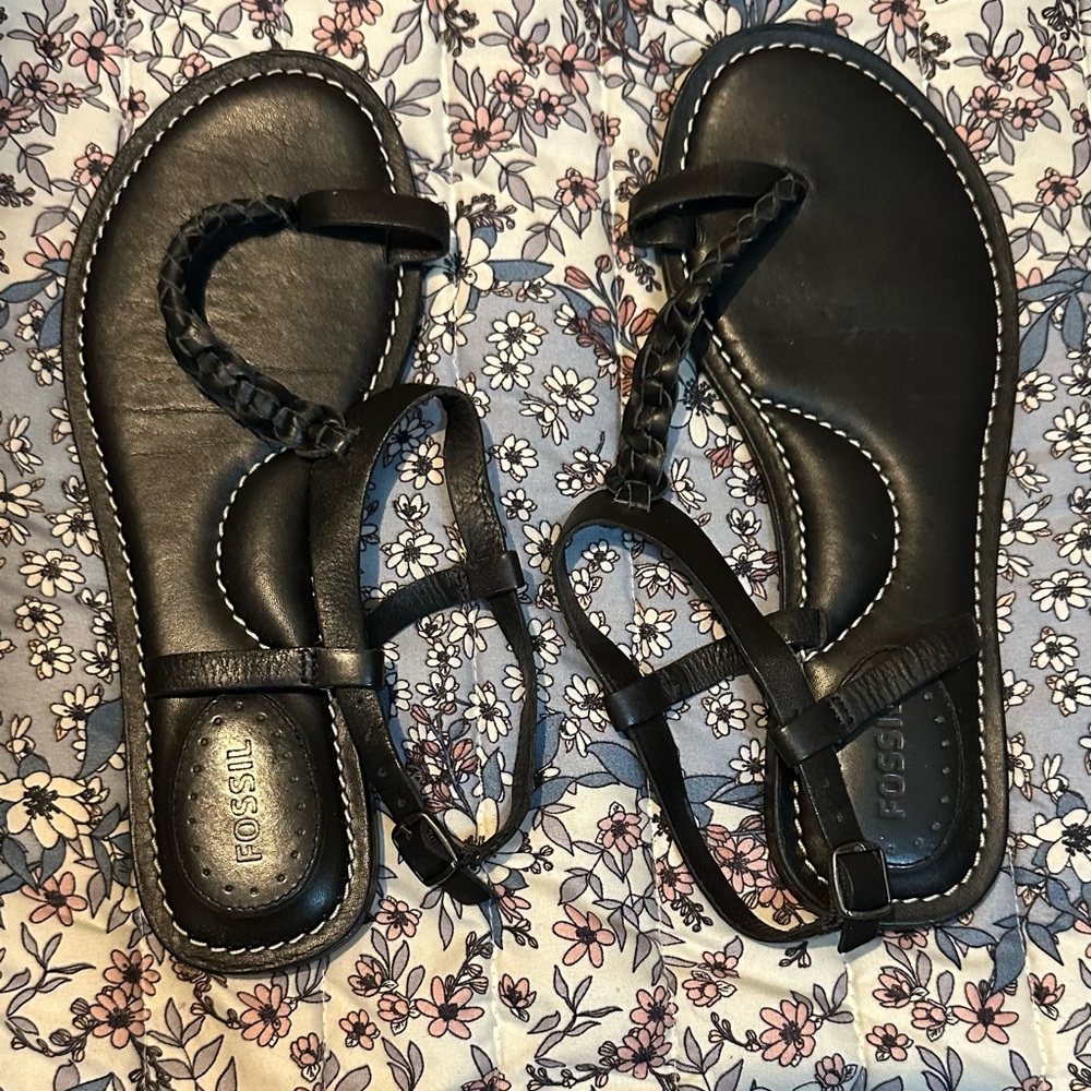 Fossil Women's Black Leather Sandals-size 7